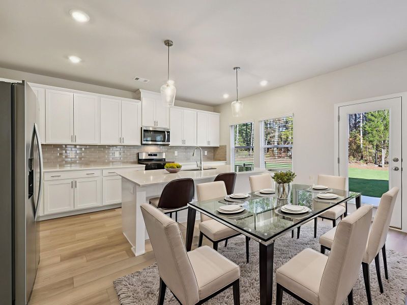 Furnished interior view inside a new home in Ivey Township, Dallas (Image 4).
