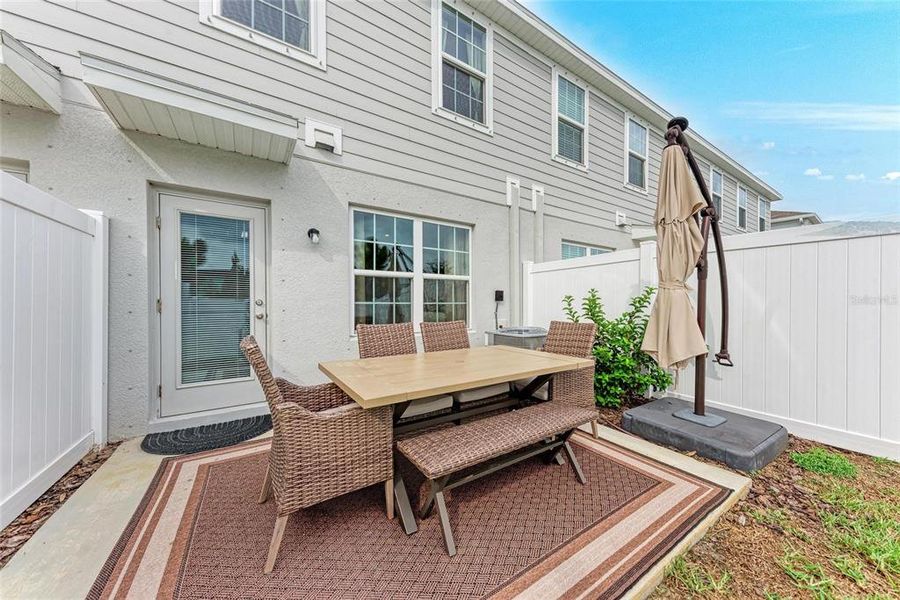Front exterior of a new home in , Bradenton, FL, highlighting curb appeal (Image 21).