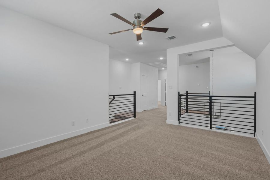 Representative unfurnished interior of a home built from the Rivercrest by Chesmar Homes in Fulshear Lakes, Fulshear (Image 93).