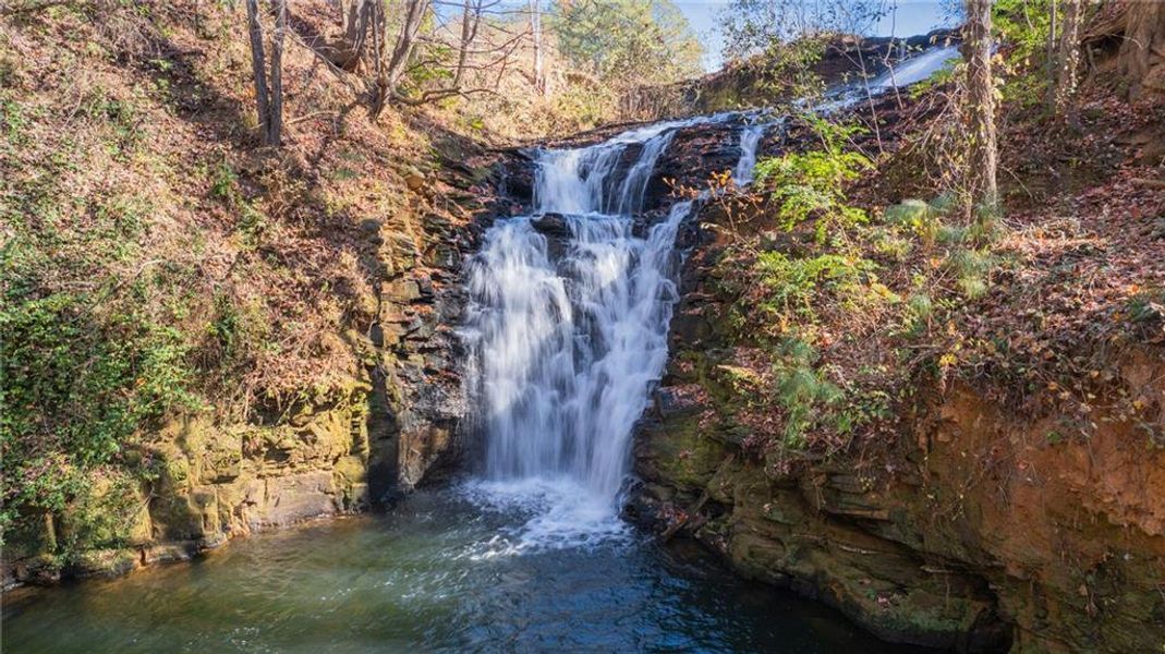 Natural landscape and outdoor views near in Jasper (Image 30). Natural landscape and outdoor views near in Jasper (Image 30).