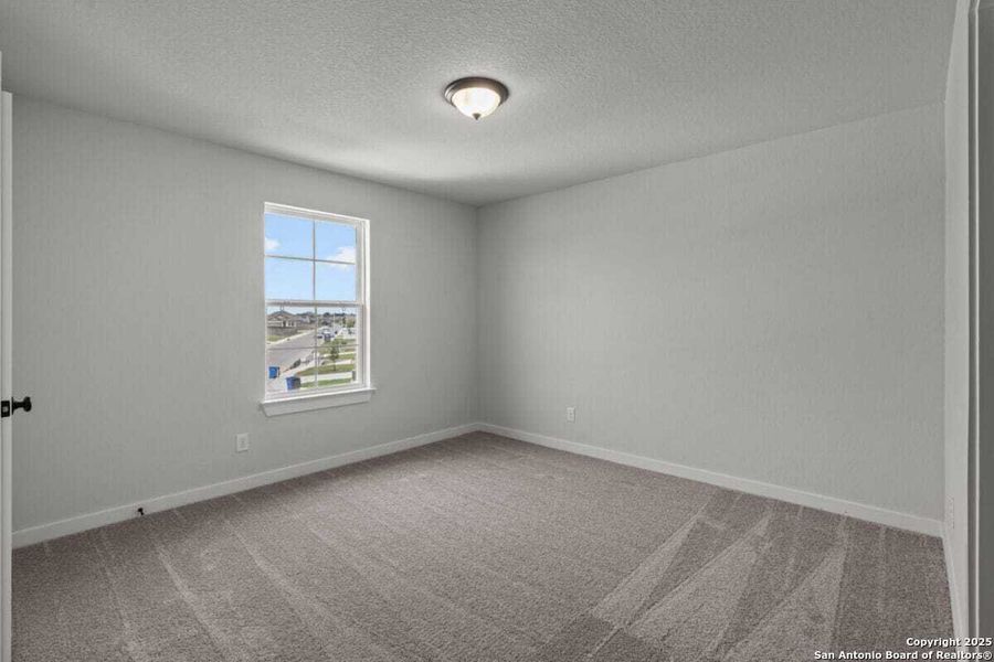 Spacious, unfurnished interior of a new home in August Fields, New Braunfels (Image 20).