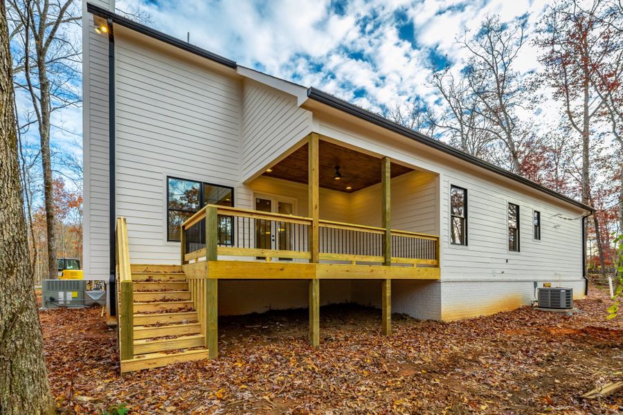 Representative exterior details of a home built from the Carolina B by Riverstone Construction, LLC in River Gorge Ranch, River Gorge Ranch (Image 2).