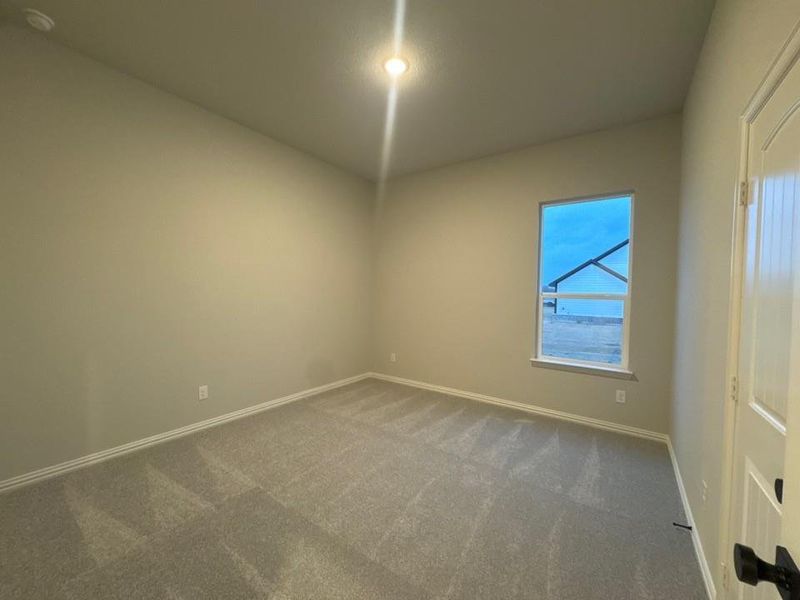 Spacious, unfurnished interior of a new home in Terra Escalante, Blue Ridge (Image 15).