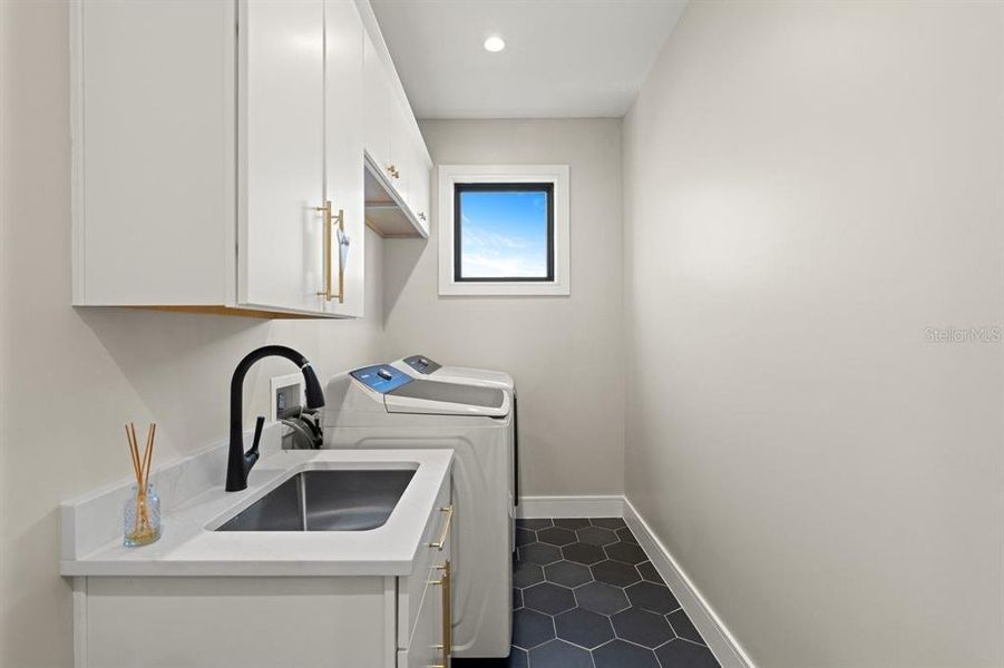 Furnished interior view inside a new home in , New Smyrna Beach (Image 35).