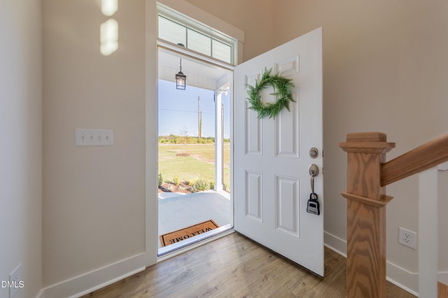 4251OldStageRdN-Interior-Web-01