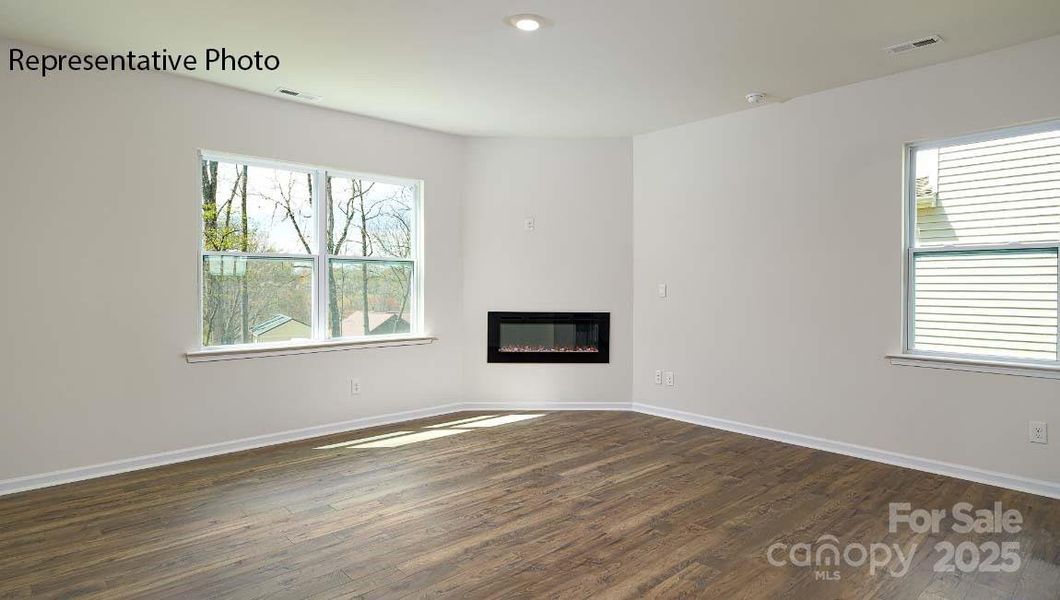 Spacious, unfurnished interior of a new home in Huffman Ridge, Hickory (Image 15).