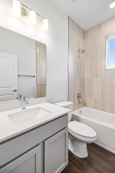 Furnished interior view inside a new home in , Palm Coast (Image 10).