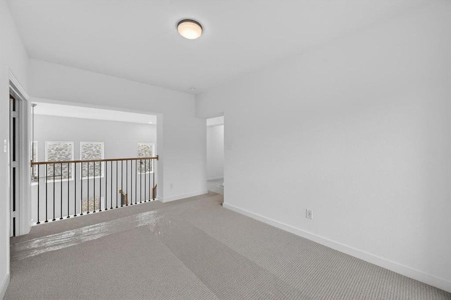 Spacious, unfurnished interior of a new home in Sandbrock Ranch, Aubrey (Image 17).