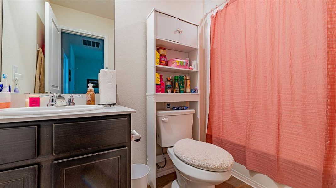 Image 13 of a home in .