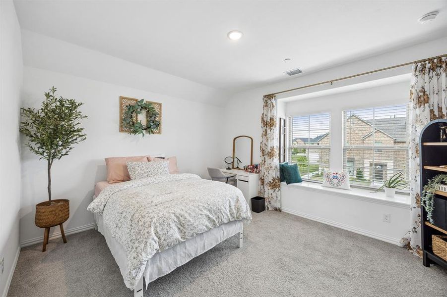 Furnished interior view inside a new home in , Grand Prairie (Image 18).