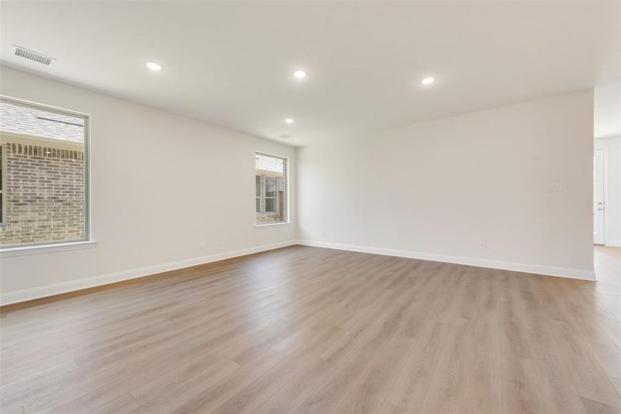 Spacious, unfurnished interior of a new home in Arbors at Legacy Hills, Celina (Image 21). Spacious, unfurnished interior of a new home in Arbors at Legacy Hills, Celina (Image 21).