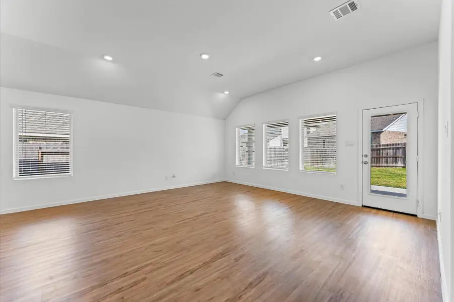 Spacious, unfurnished interior of a new home in Kingwood-Royal Brook: Bristol Collection, Porter (Image 13). Spacious, unfurnished interior of a new home in Kingwood-Royal Brook: Bristol Collection, Porter (Image 13).