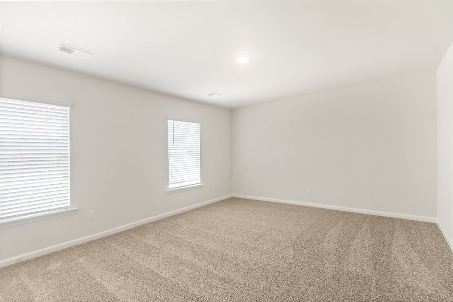 Spacious, unfurnished interior of a new home in Pandora's Path, Florence (Image 20).