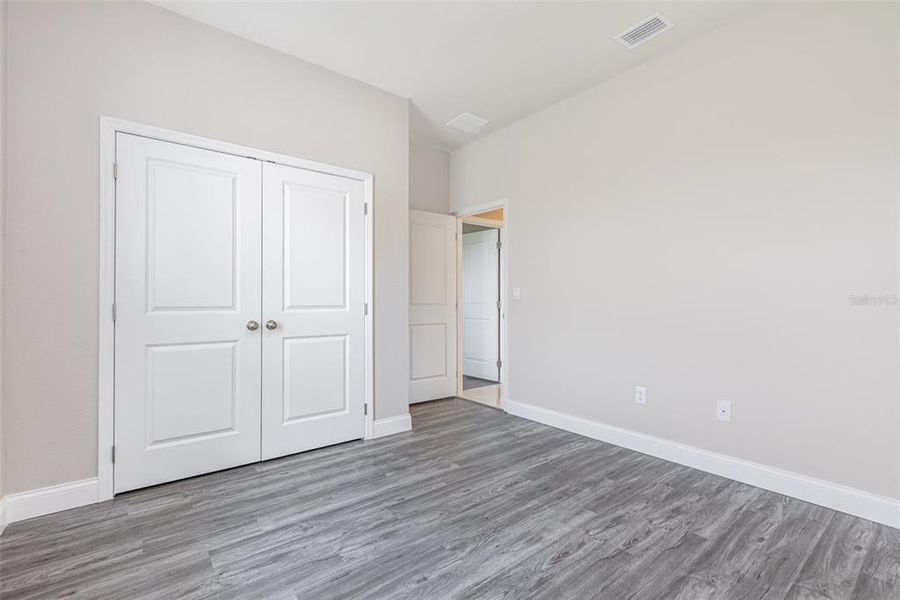 Spacious, unfurnished interior of a new home in , Port Charlotte (Image 11).