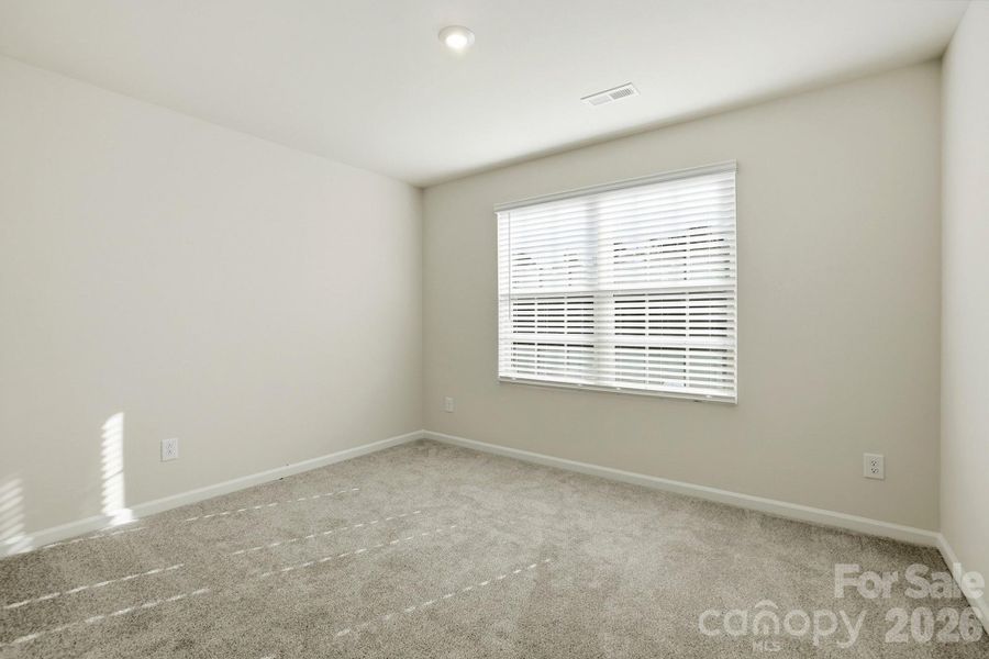 Spacious, unfurnished interior of a new home in Waxhaw Landing, Monroe (Image 40).