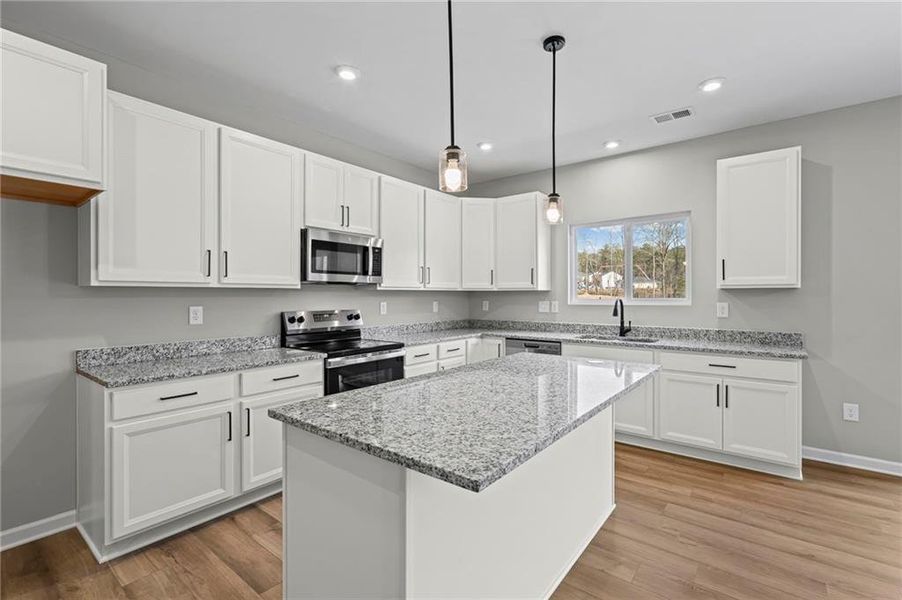Furnished interior view inside a new home in Twin Lakes, Hoschton (Image 13).