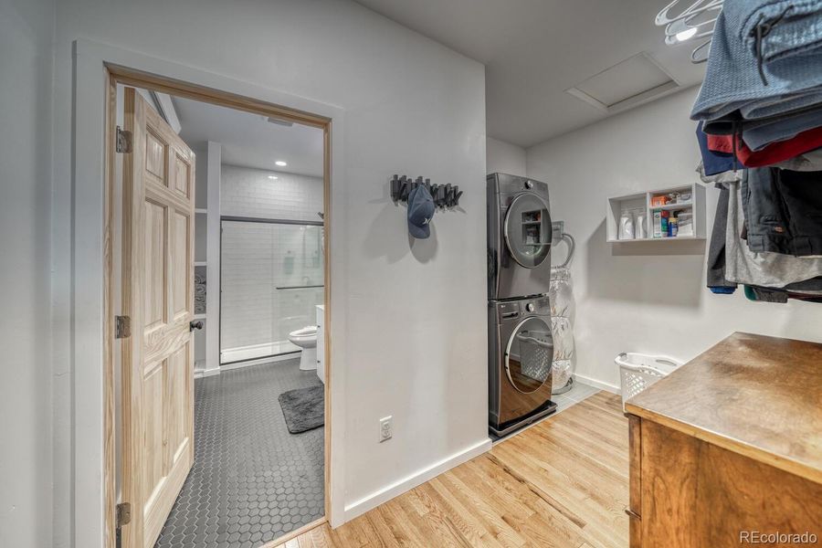 Furnished interior view inside a new home in , Salida (Image 35).