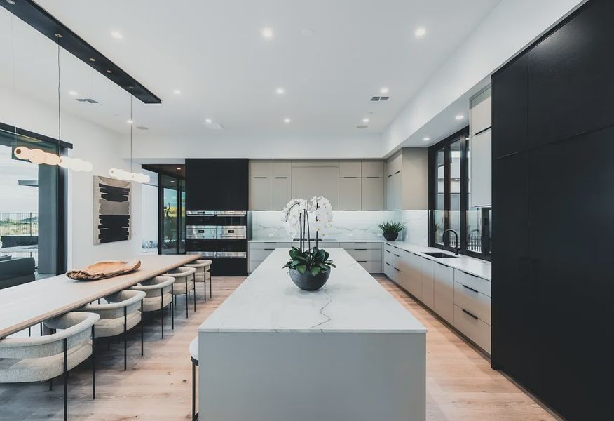 Model Home Kitchen - 2 of 3