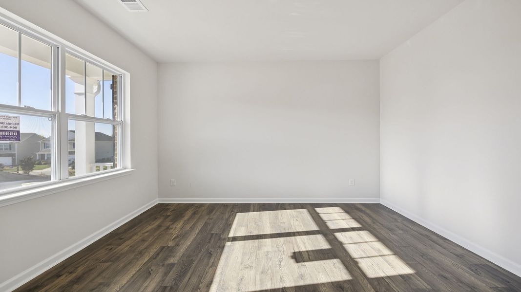 Spacious, unfurnished interior of a new home in Pine Lake Estates, Anderson (Image 16).