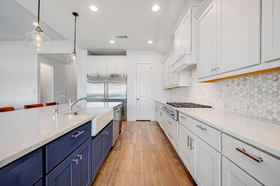 Furnished interior view inside a new home in La Cima 60', San Marcos (Image 10). Furnished interior view inside a new home in La Cima 60', San Marcos (Image 10).