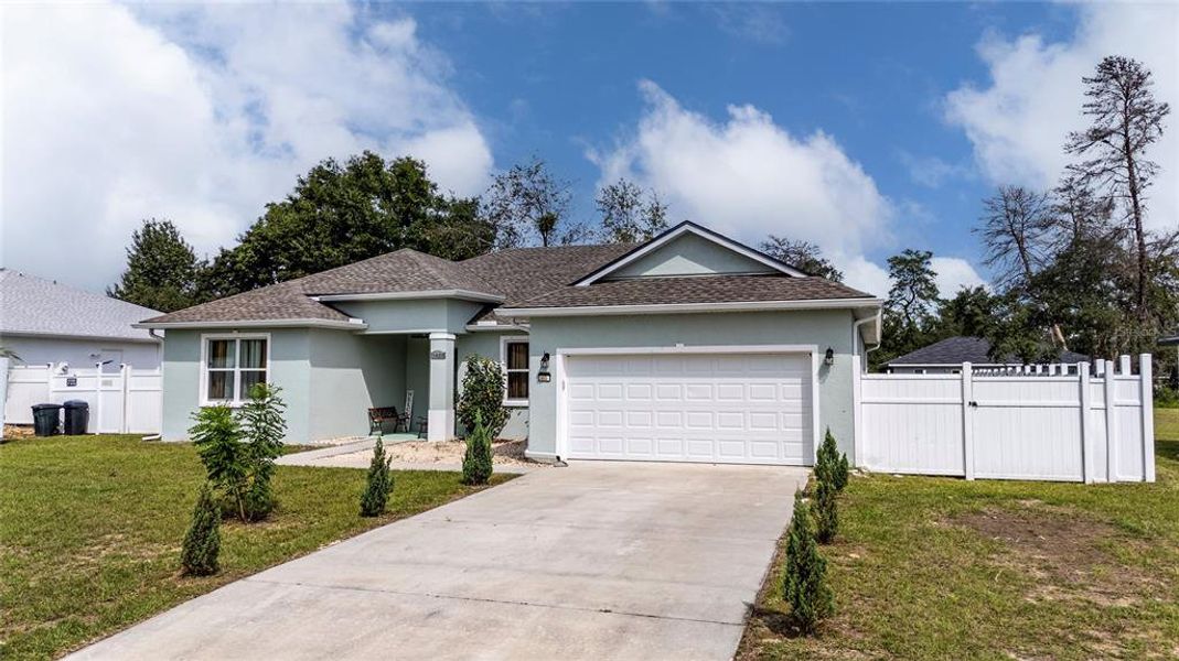 Front exterior of a new home in , Ocala, FL, highlighting curb appeal (Image 22).