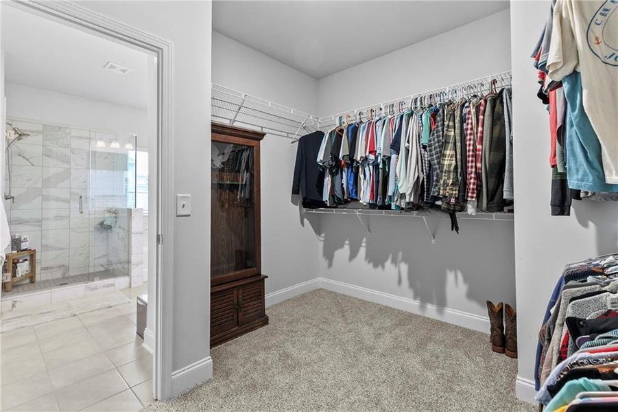 Furnished interior view inside a new home in Laurel Cove, Hoschton (Image 8).