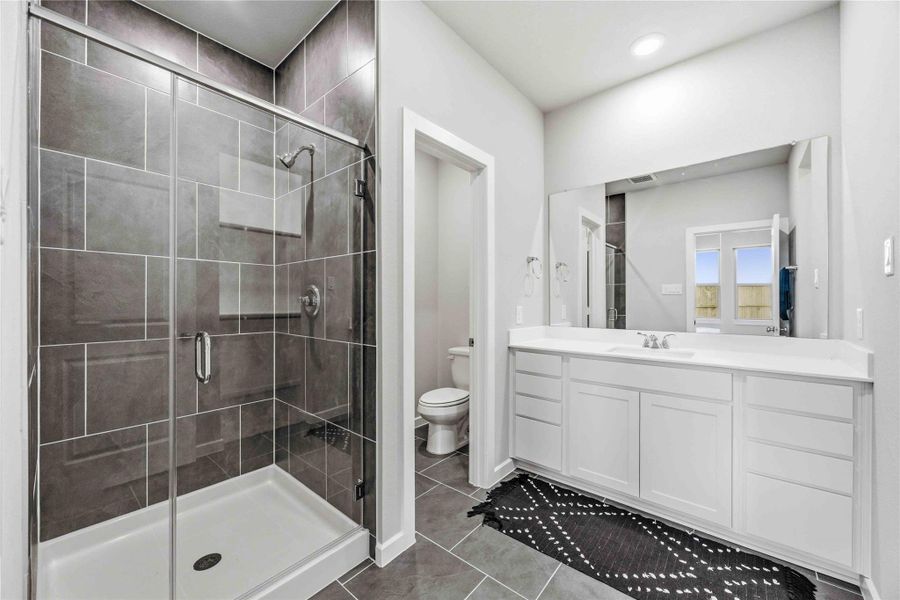 Furnished interior view inside a new home in La Segarra 40', Brookshire (Image 11).