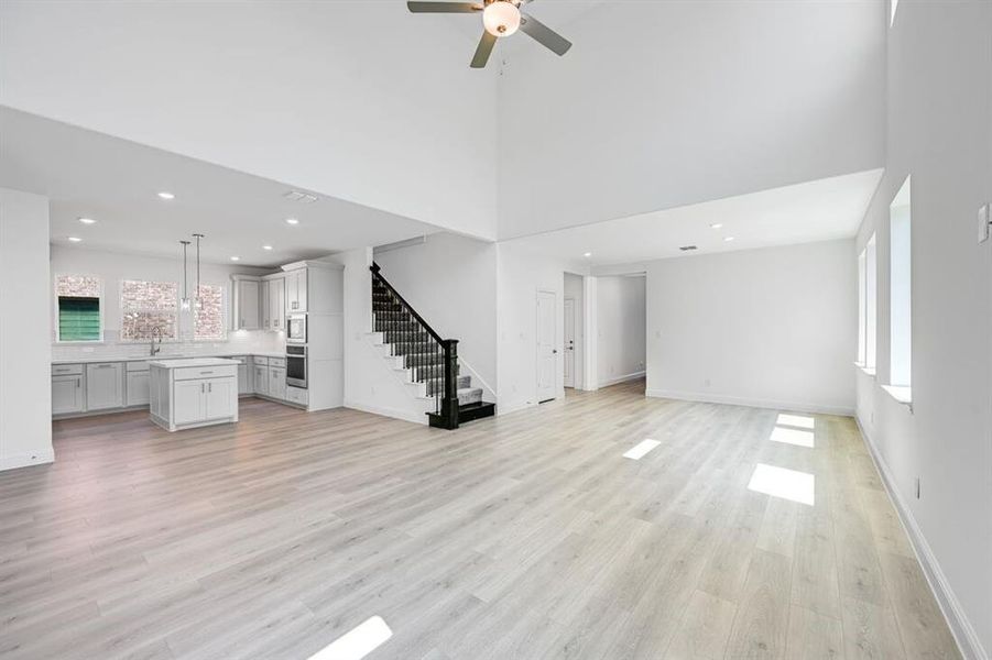 Spacious, unfurnished interior of a new home in Stoneridge, Melissa (Image 20).