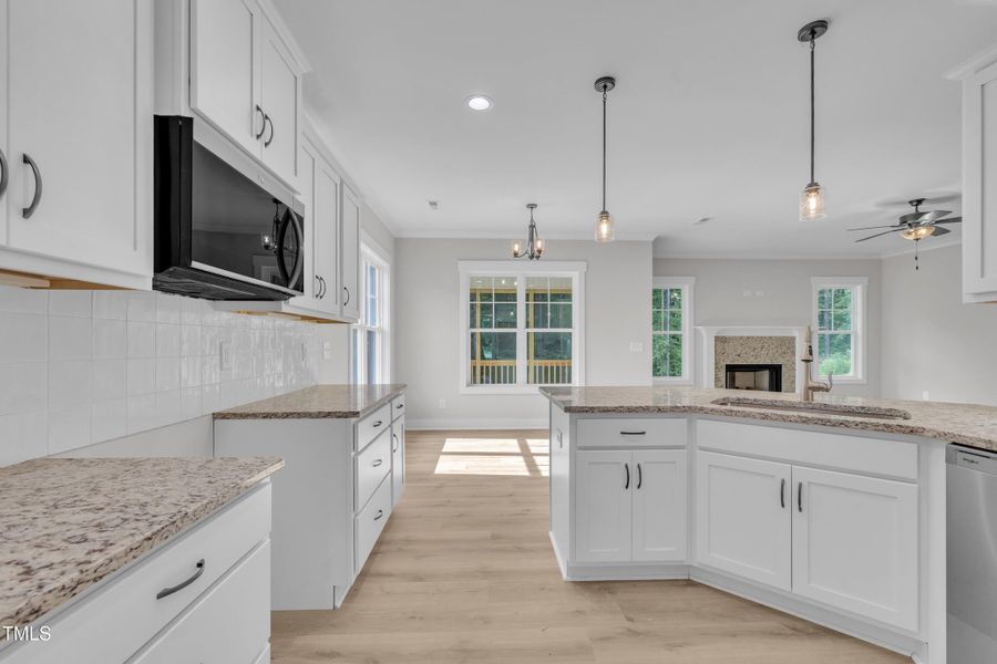 12-358 Coats Rdg Dr-17