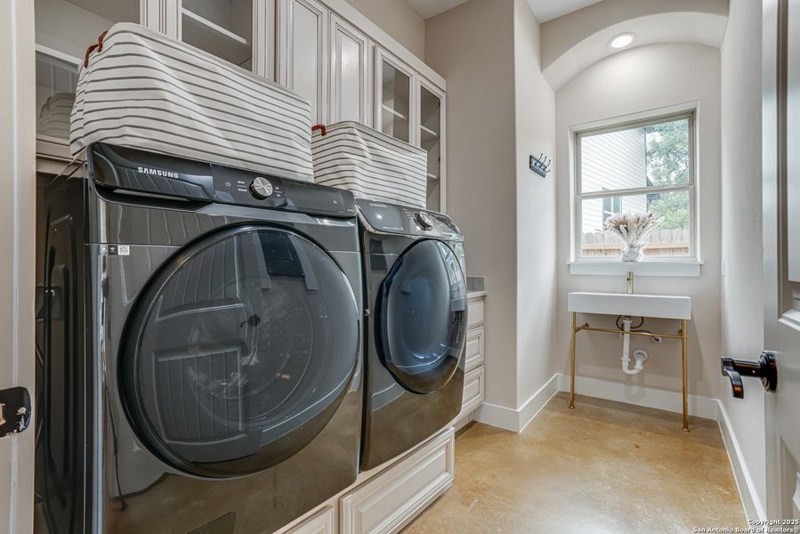 Furnished interior view inside a new home in , Canyon Lake (Image 7). Furnished interior view inside a new home in , Canyon Lake (Image 7).