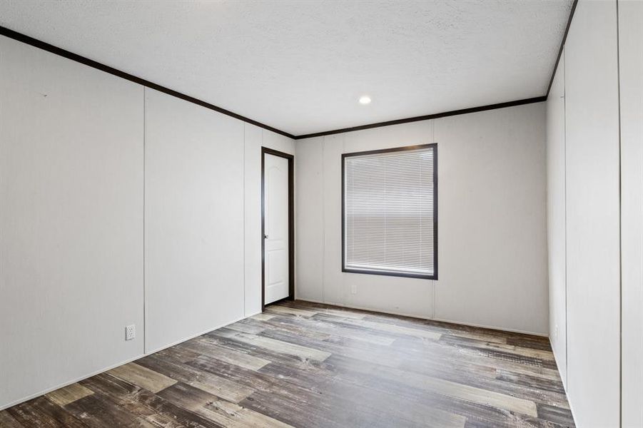 Spacious, unfurnished interior of a new home in , Mount Pleasant (Image 15).