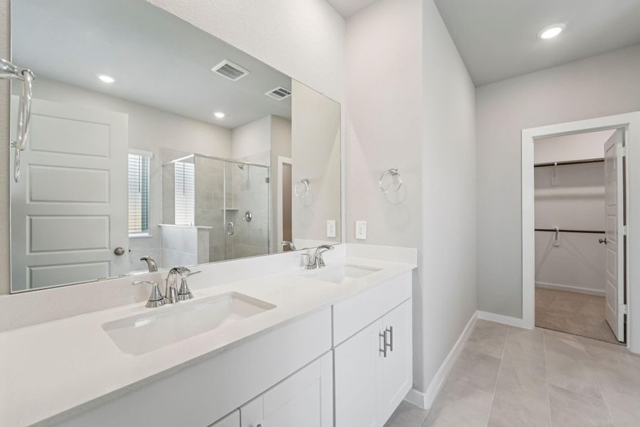 Furnished interior view inside a new home in Heights of Barbers Hill, Mont Belvieu (Image 5). Furnished interior view inside a new home in Heights of Barbers Hill, Mont Belvieu (Image 5).