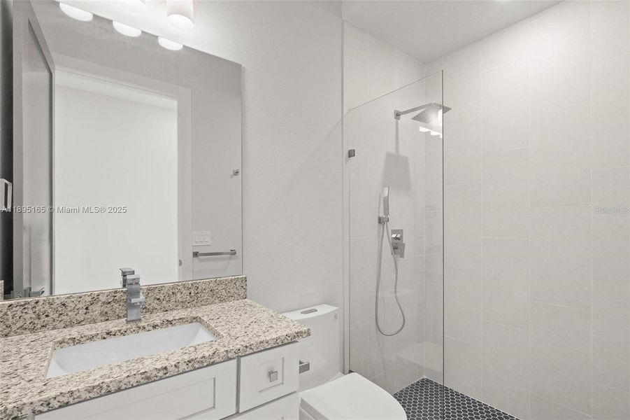 Furnished interior view inside a new home in Reunion Resort, Reunion (Image 15).