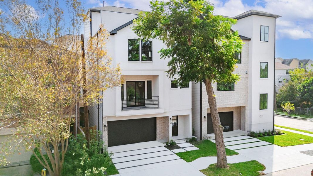 Exterior details and patio area of a home in , Houston (Image 32).