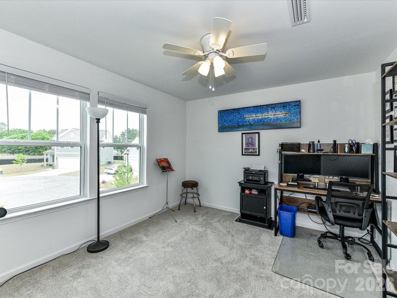 Furnished interior view inside a new home in , Pageland (Image 27).