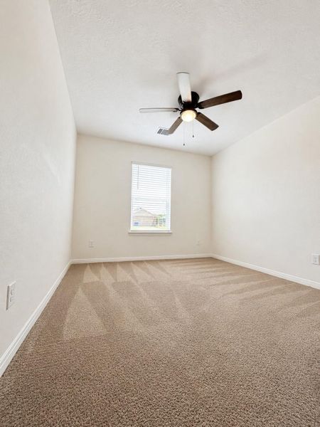 Spacious, unfurnished interior of a new home in , Texas City (Image 11).