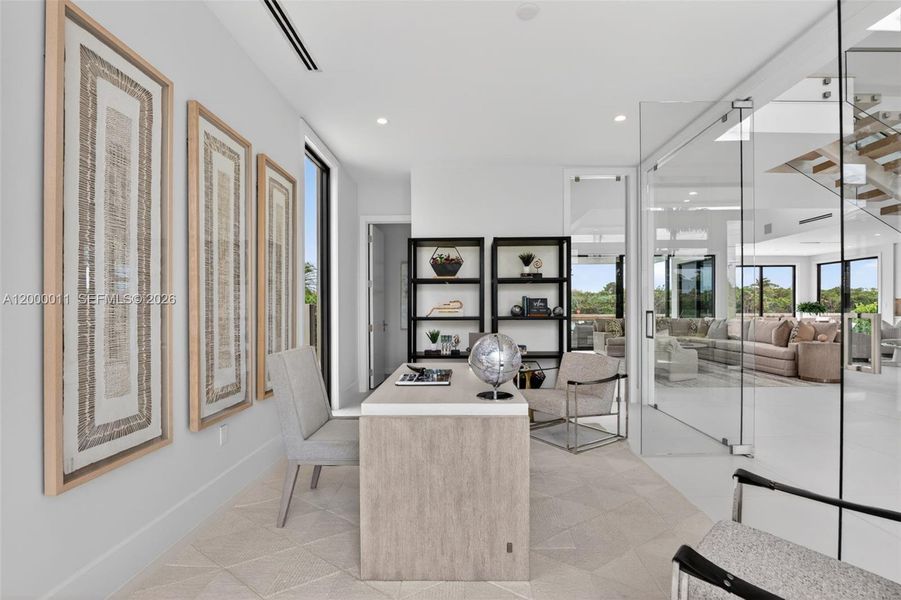Furnished interior view inside a new home in , Fort Lauderdale (Image 37).
