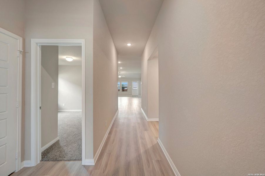 Spacious, unfurnished interior of a new home in Greenspoint Heights, Seguin (Image 30).