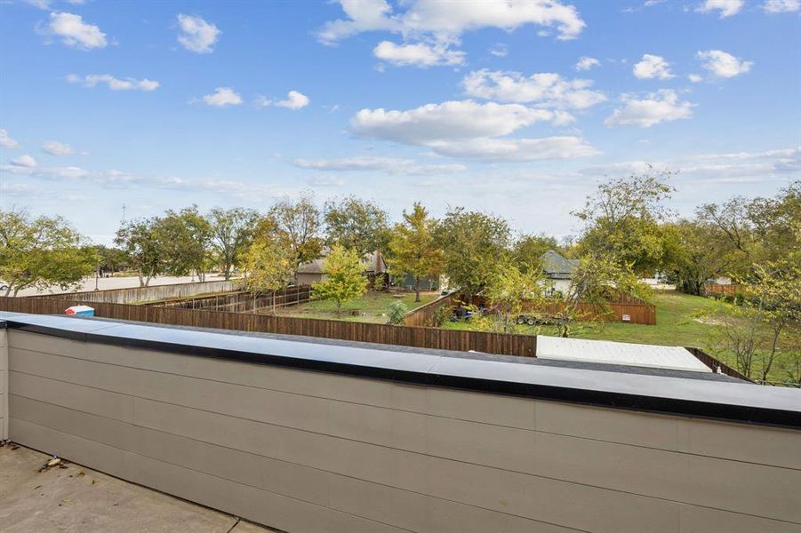 Exterior details and patio area of a home in , Roanoke (Image 23).