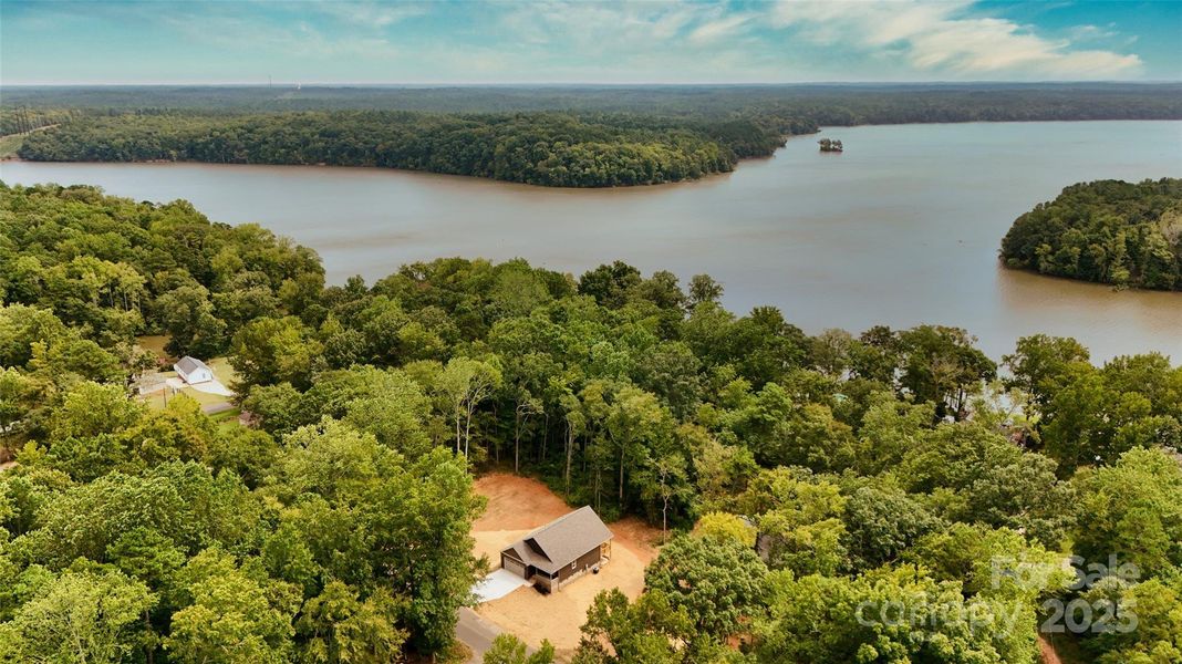 Image 41 of a home in .