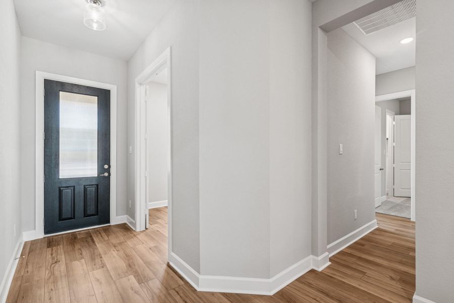 Spacious, unfurnished interior of a new home in ARTAVIA 65' Homesites, Conroe (Image 29). Spacious, unfurnished interior of a new home in ARTAVIA 65' Homesites, Conroe (Image 29).