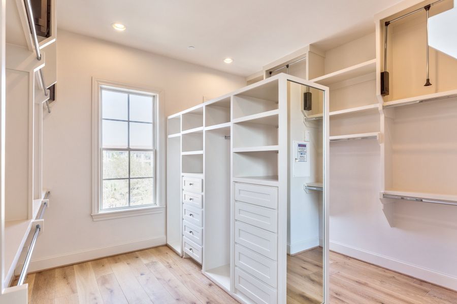 Spacious, unfurnished interior of a new home in Austin Modern Lofts at Mueller, Austin (Image 27).