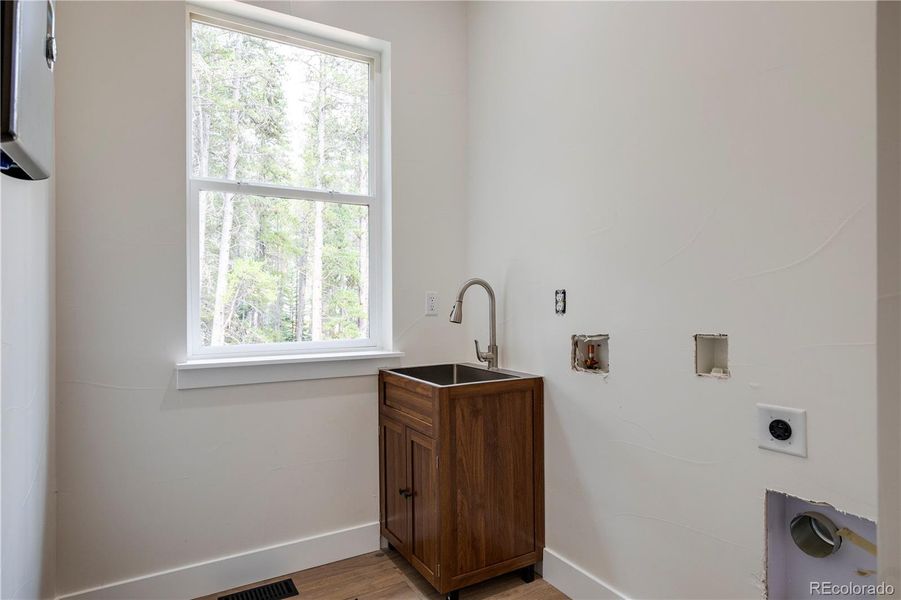 Furnished interior view inside a new home in , Idaho Springs (Image 5).