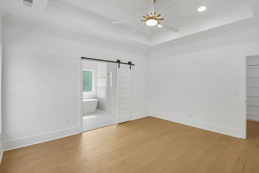 Spacious, unfurnished interior of a new home in , Orangeburg (Image 27).