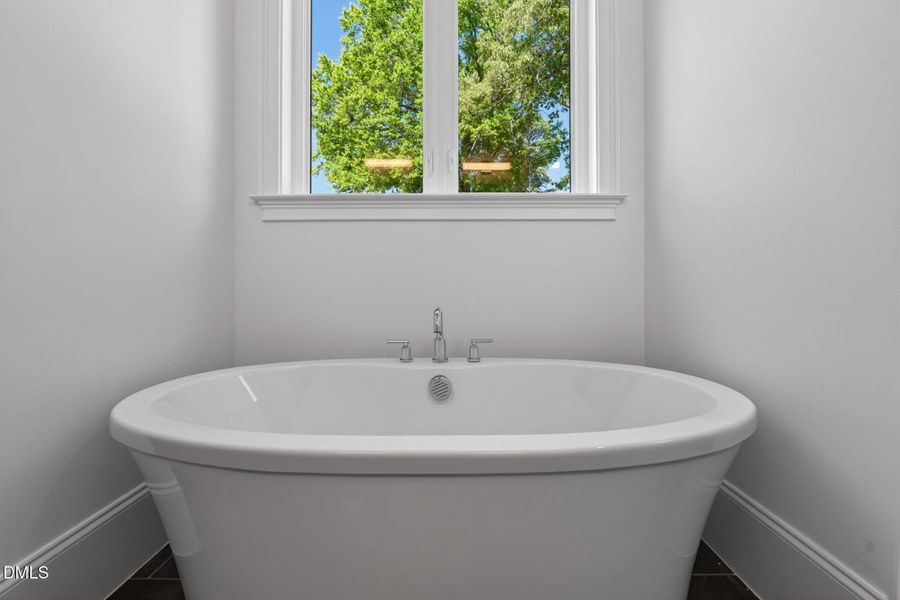 47-web-or-mls-402 Willow St - 47