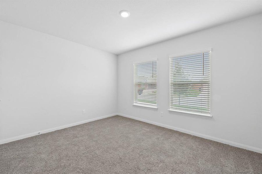 Spacious, unfurnished interior of a new home in Retreat at Fossil Creek, Fort Worth (Image 7).