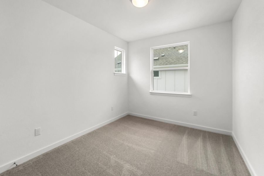 Spacious, unfurnished interior of a new home in , Buda (Image 18).