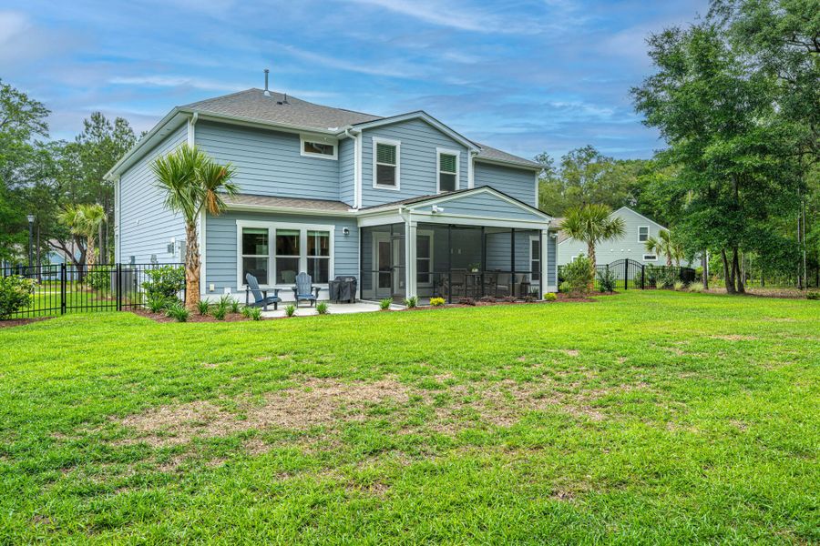 Exterior details and patio area of a home in Sea Island Preserve, Johns Island (Image 3).