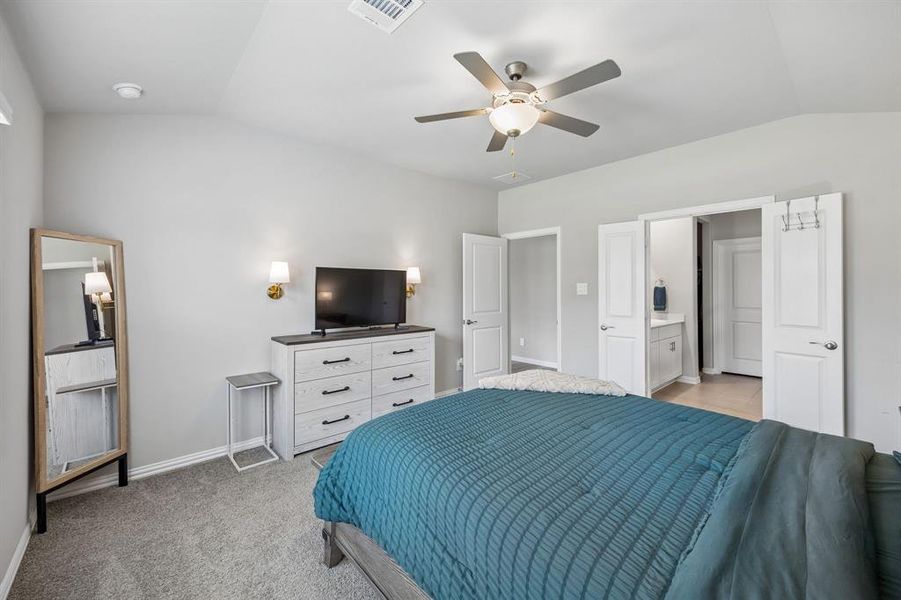 Furnished interior view inside a new home in Cibolo Hills, Fort Worth (Image 13).