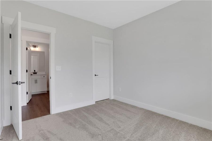 Spacious, unfurnished interior of a new home in Twin Lakes, Hoschton (Image 28). Spacious, unfurnished interior of a new home in Twin Lakes, Hoschton (Image 28).